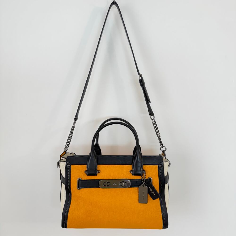Coach Swagger with Chain in Pebble Leather Orange/Black/White 36995 NWT - Picture 3 of 16